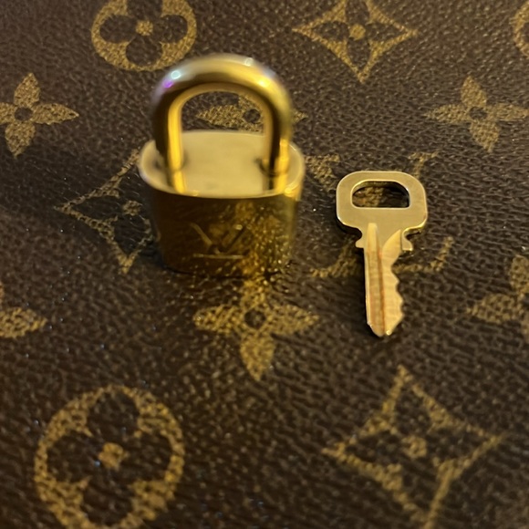 No 343 LV Padlock set with one key - Picture 9 of 9